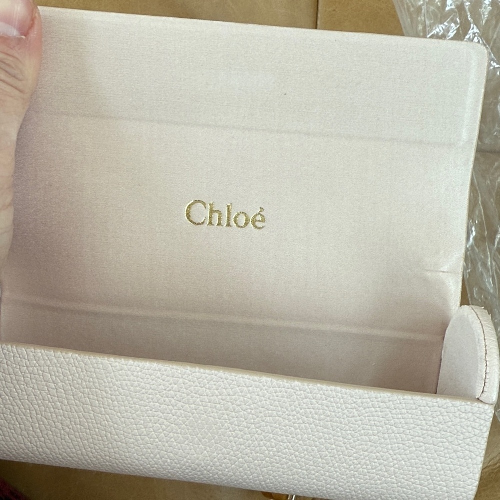 LIKE NEW $500 MSRP CHLOE West Butterfly Sunglasses in Brown - Picture 8 of 9